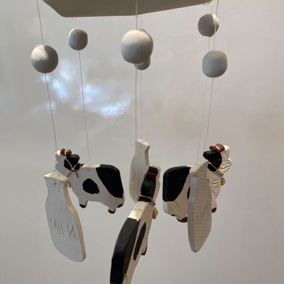1980 Clay Whimsical Wind Chime of Cows and Milk Jugs NWT - Picture 5 of 17